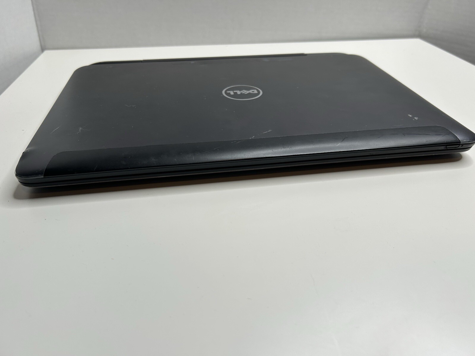 Dell Latitude 7350 Core m-5Y71 1.20GHz FOR PARTS/REPAIR NO POWER