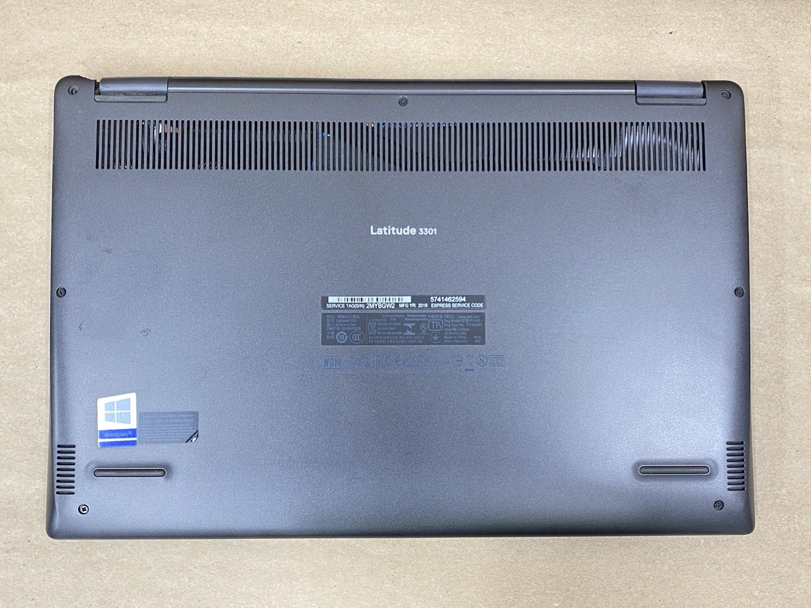 Dell Latitude 3301 – 13″ 1366×768 – i5-8365U – 8GB – 256GB SSD – Win 11 READ