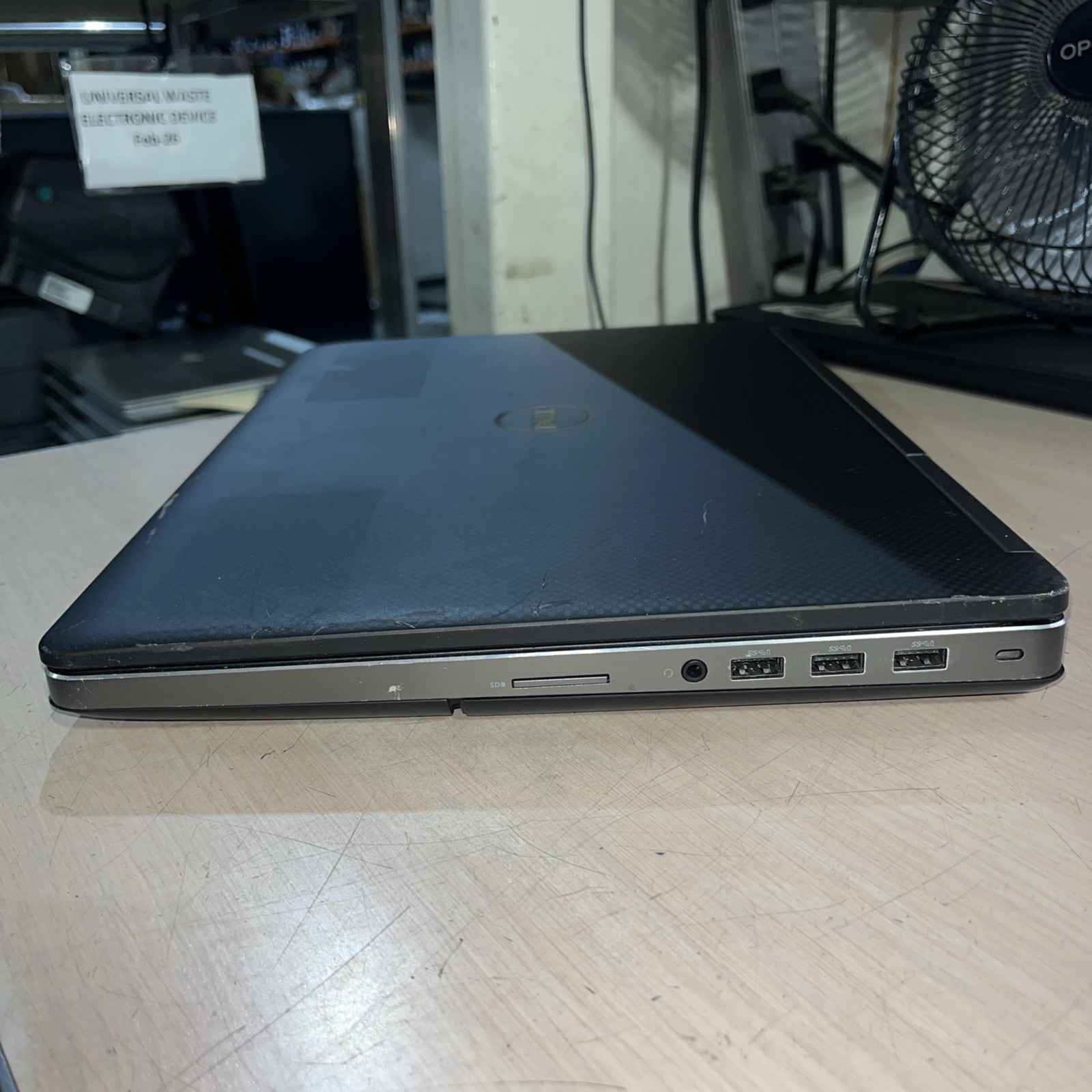 DELL PRECISION 7520 INTEL CORE I5-7440HQ 2.80GHZ 32GB RAM NO HD