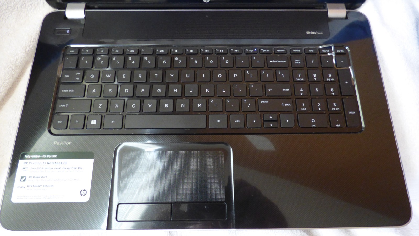 HP 17-e024nr 17″ Laptop -No Charger-