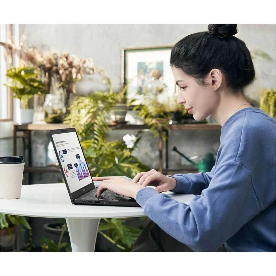 MSI Modern 15 H C2RMTG-406US 15.6 Touchscreen Notebook – Full HD – 60 Hz – Inte