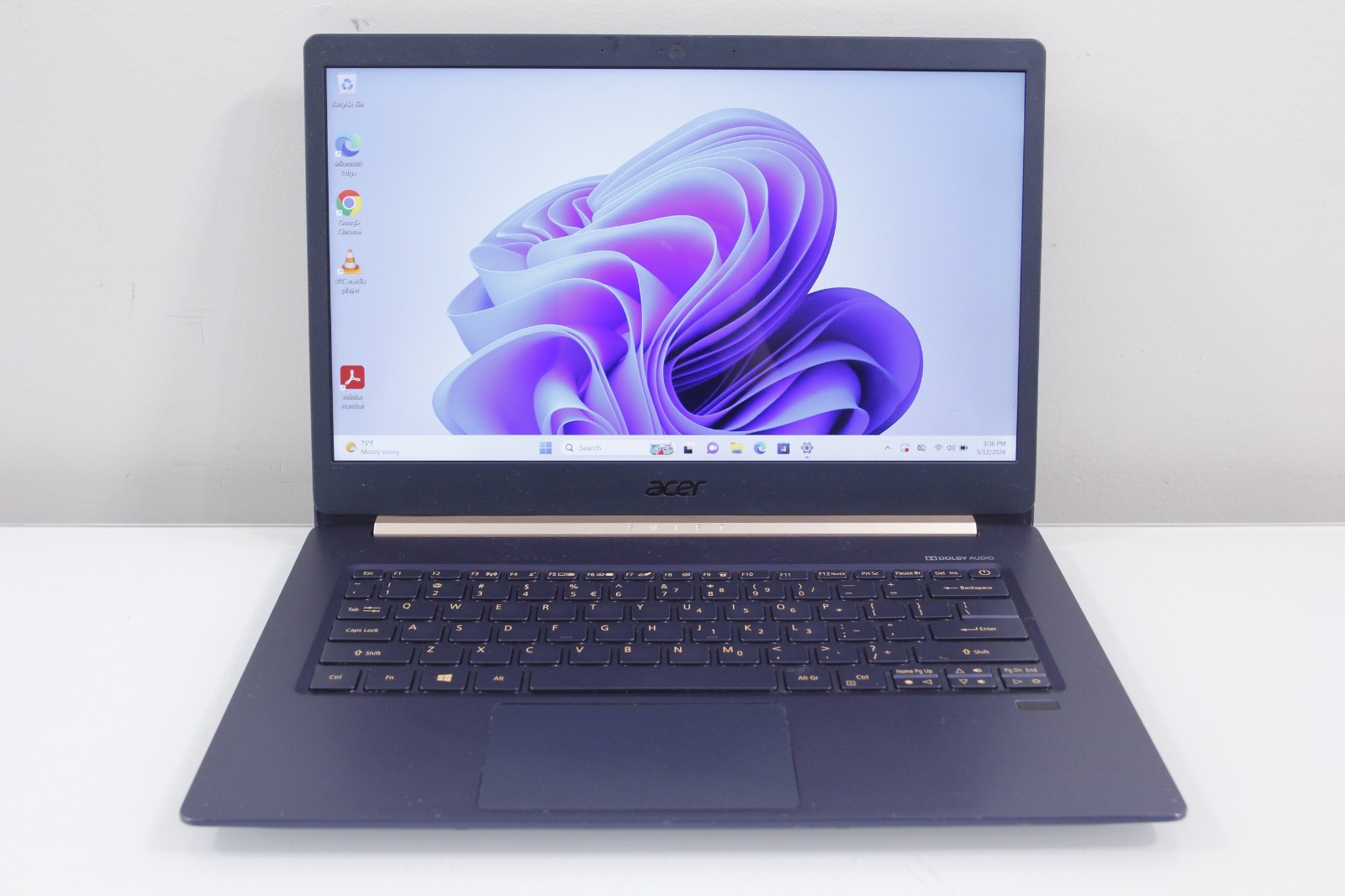 Acer Swift SF514-52TP i5-8250U 1.6Ghz 8GB 256GB Touch Screen Win 11 Pro Grade C
