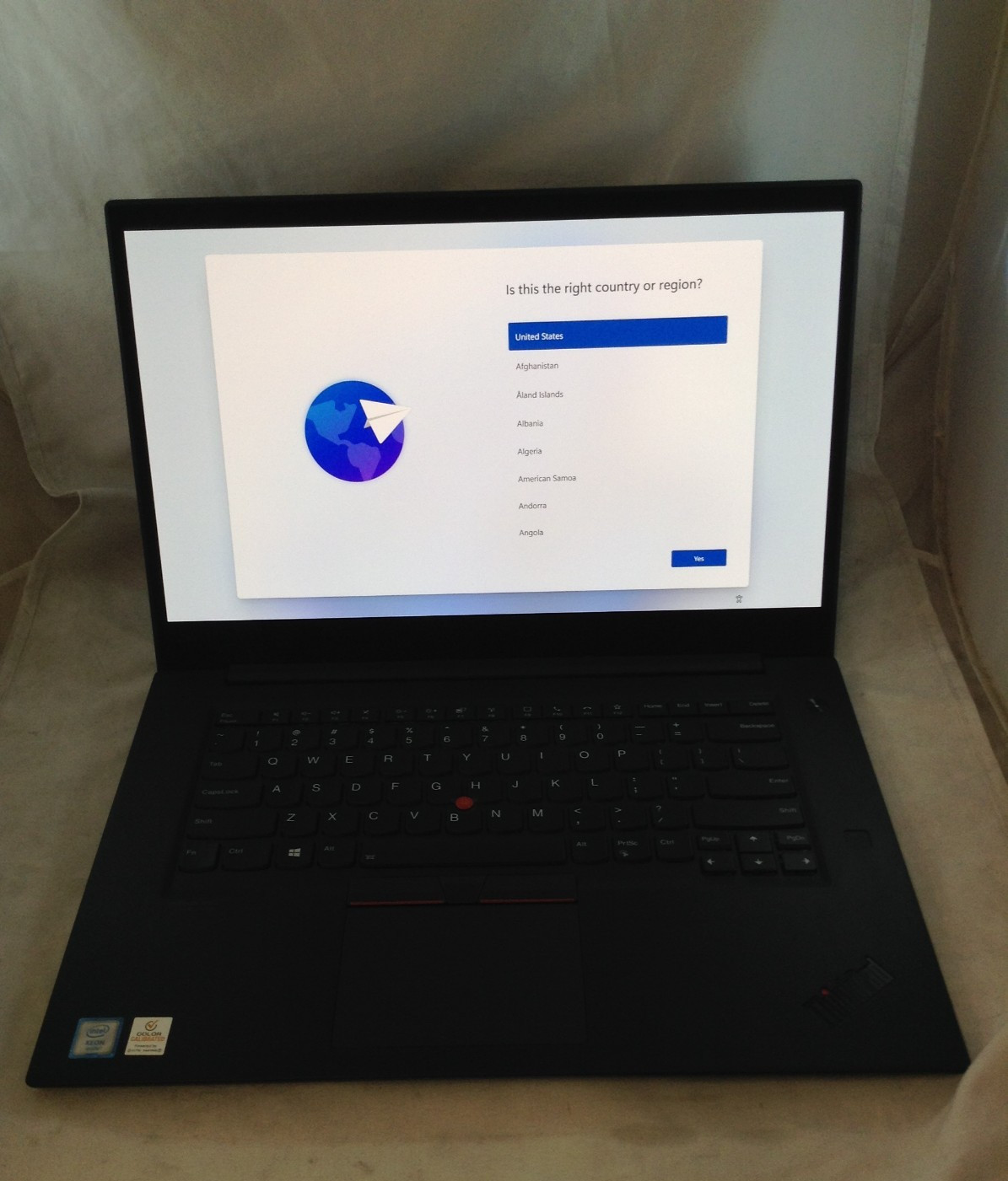 Lenovo ThinkPad P1 Gen 3 Xeon W-10855M 32GB RAM Quadro T2000 W11P No adapter