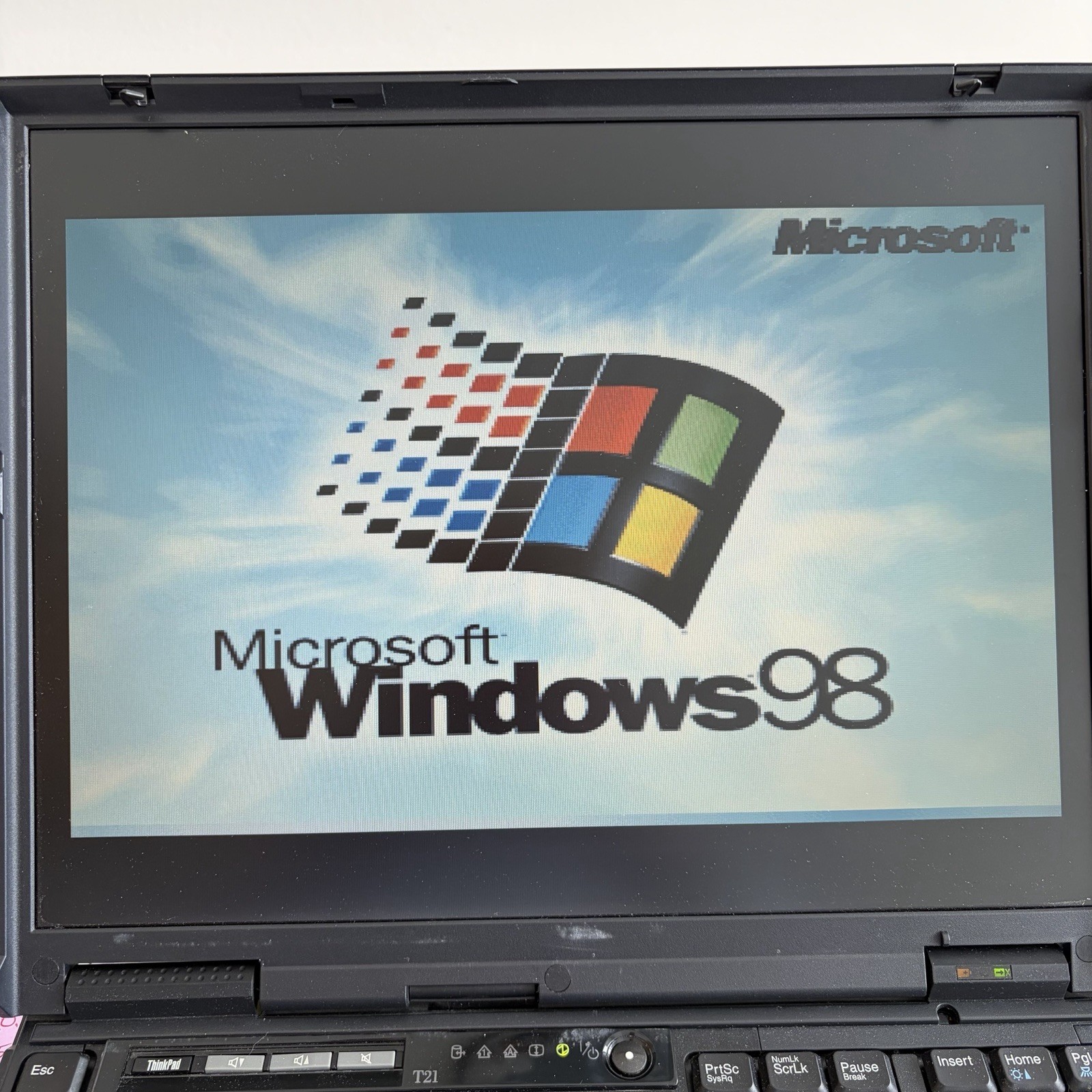 IBM Lenovo T Series ThinkPad T21 2648-ED1 PIII 800MHz 256KB 256MB RAM WIN 98