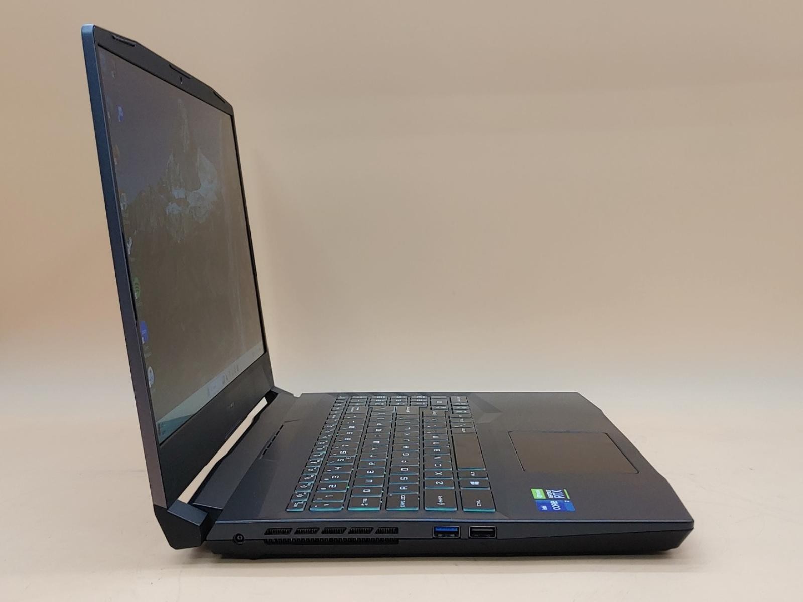 MSI Crosshair 15 A11UEK Intel i7-11800H 16GB 1TB SSD Win11 RTX 3060 *NO A/C*