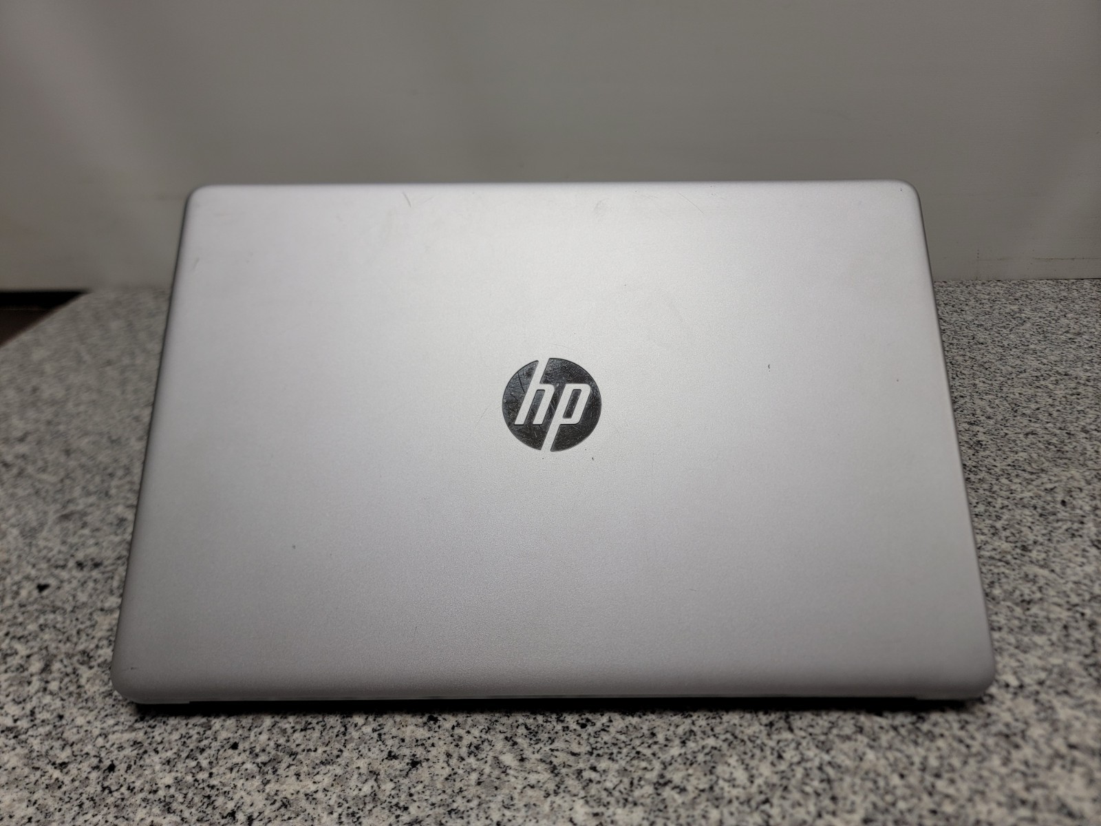 HP Laptop 15-dy1731ms (128GB, Intel Core i3 10th Gen., 1.20GHz, 8GB) FOR PARTS