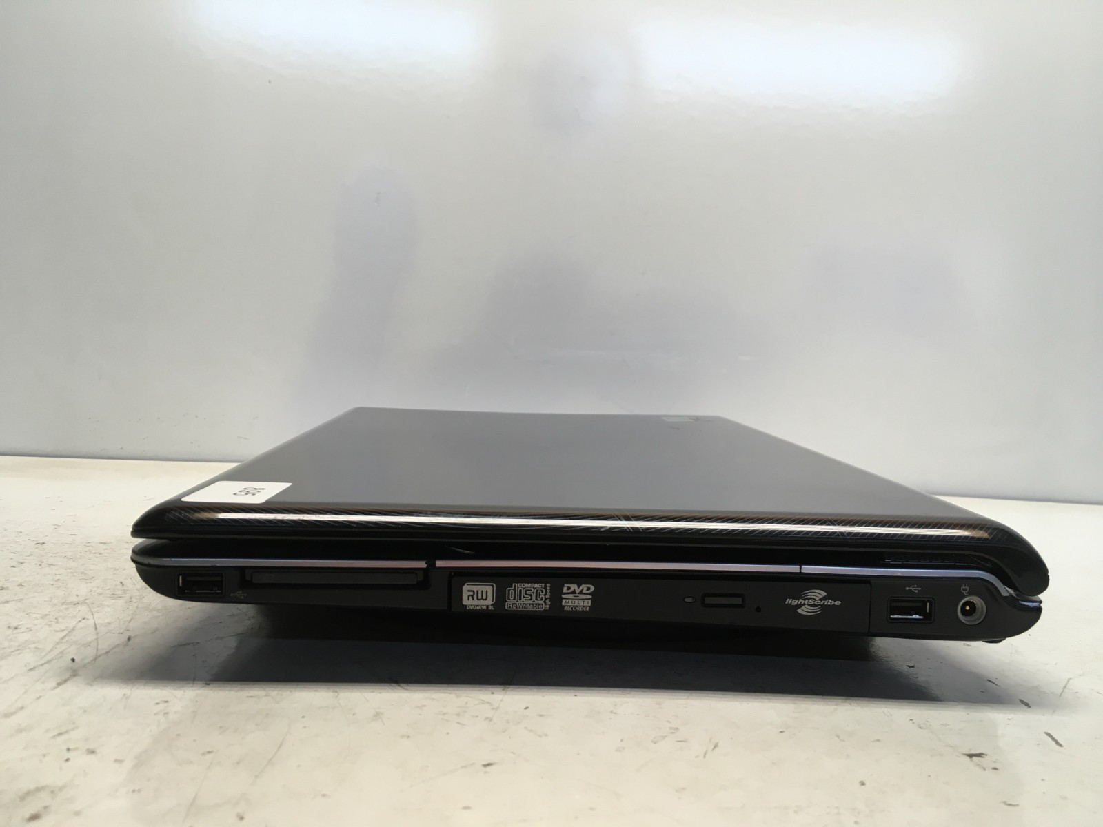 HP Pavilion DV9500 AMD Turion 64 X2 TL-58 1900MHz 1 GB NO HDD