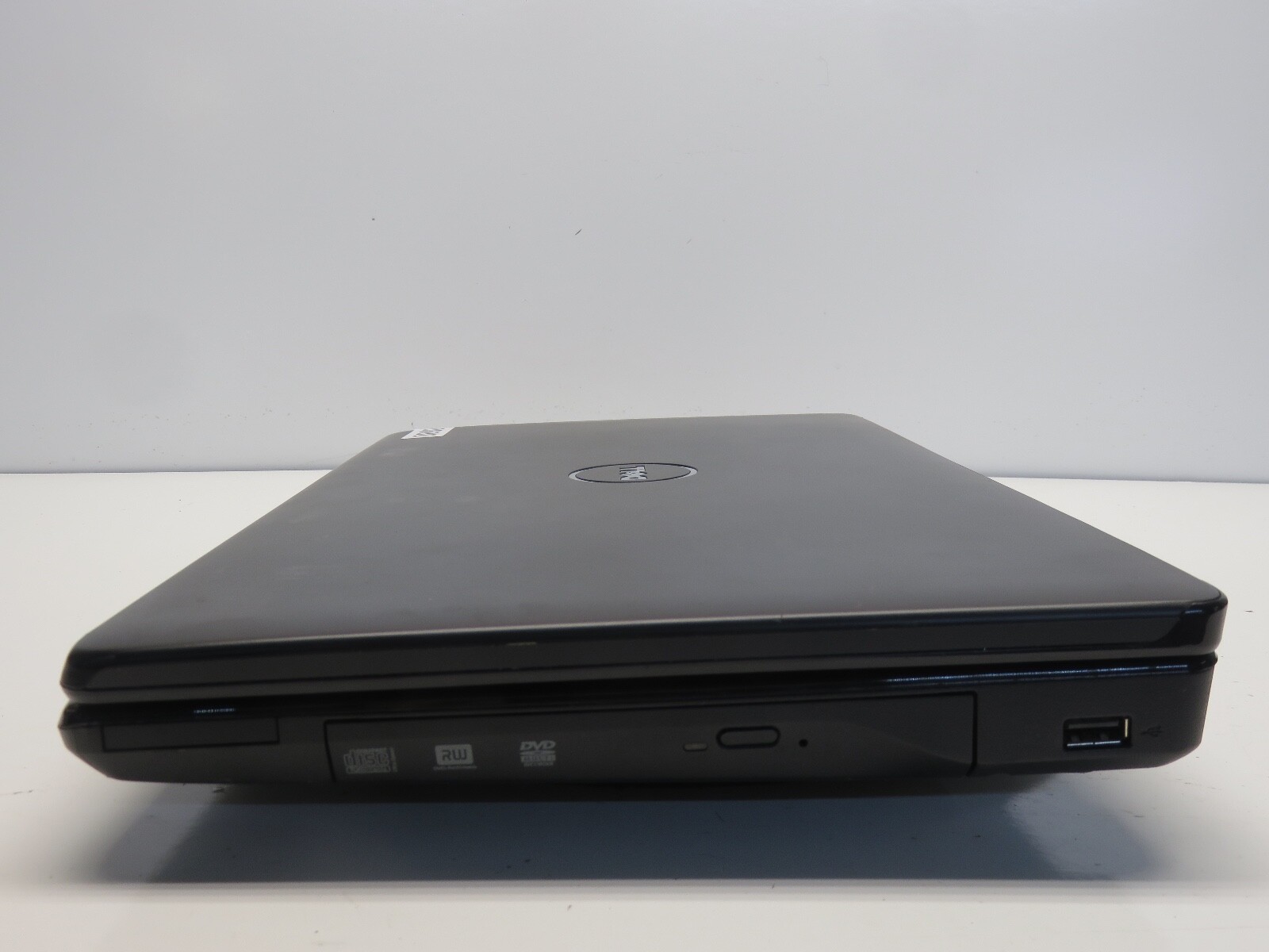 Dell Inspiron 1545 Intel Core 2 Duo T6400 2.00GHz 4GB 500 GB WIN XP No BAT