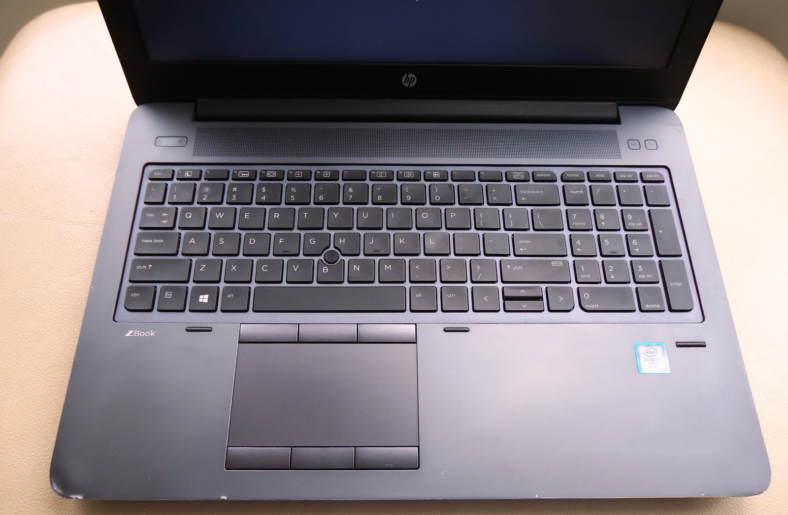 HP ZBook 15 G3 i7-6700HQ 2.70GHz 8GB 128GB NVMe 15.6″ FHD Quadro M2000M