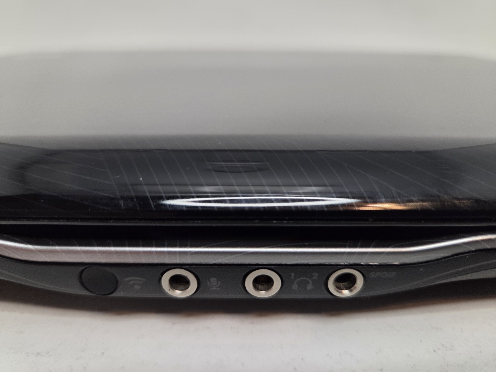 HP Pavilion Entertainment PC DV2000 Laptop Windows Vista Nvidia AMD Turion 64