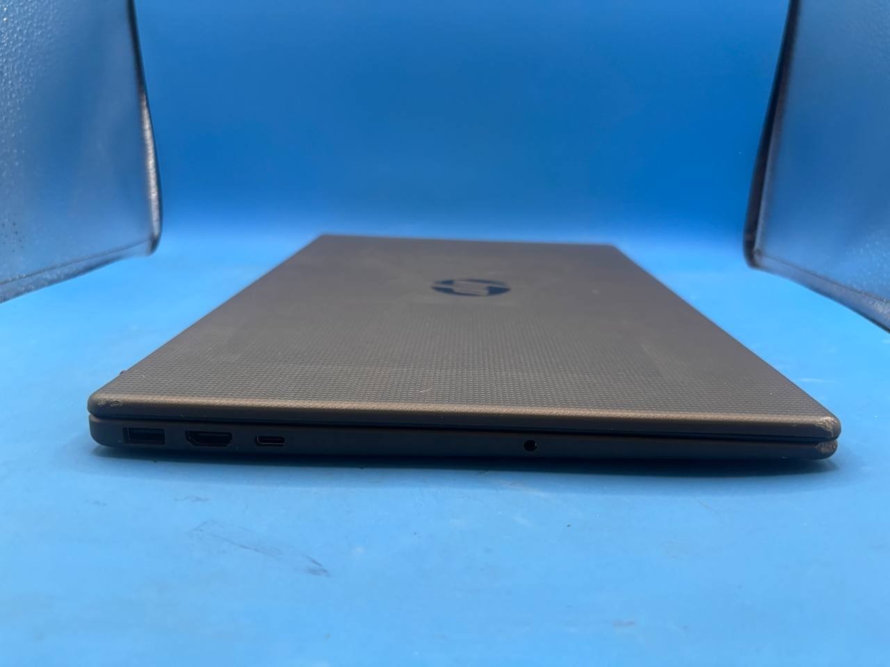 HP 255 G10 15.6″ AMD Ryzen 3 7320U 8GB RAM DDR5 256GB SSD Laptop As Is Read PH9