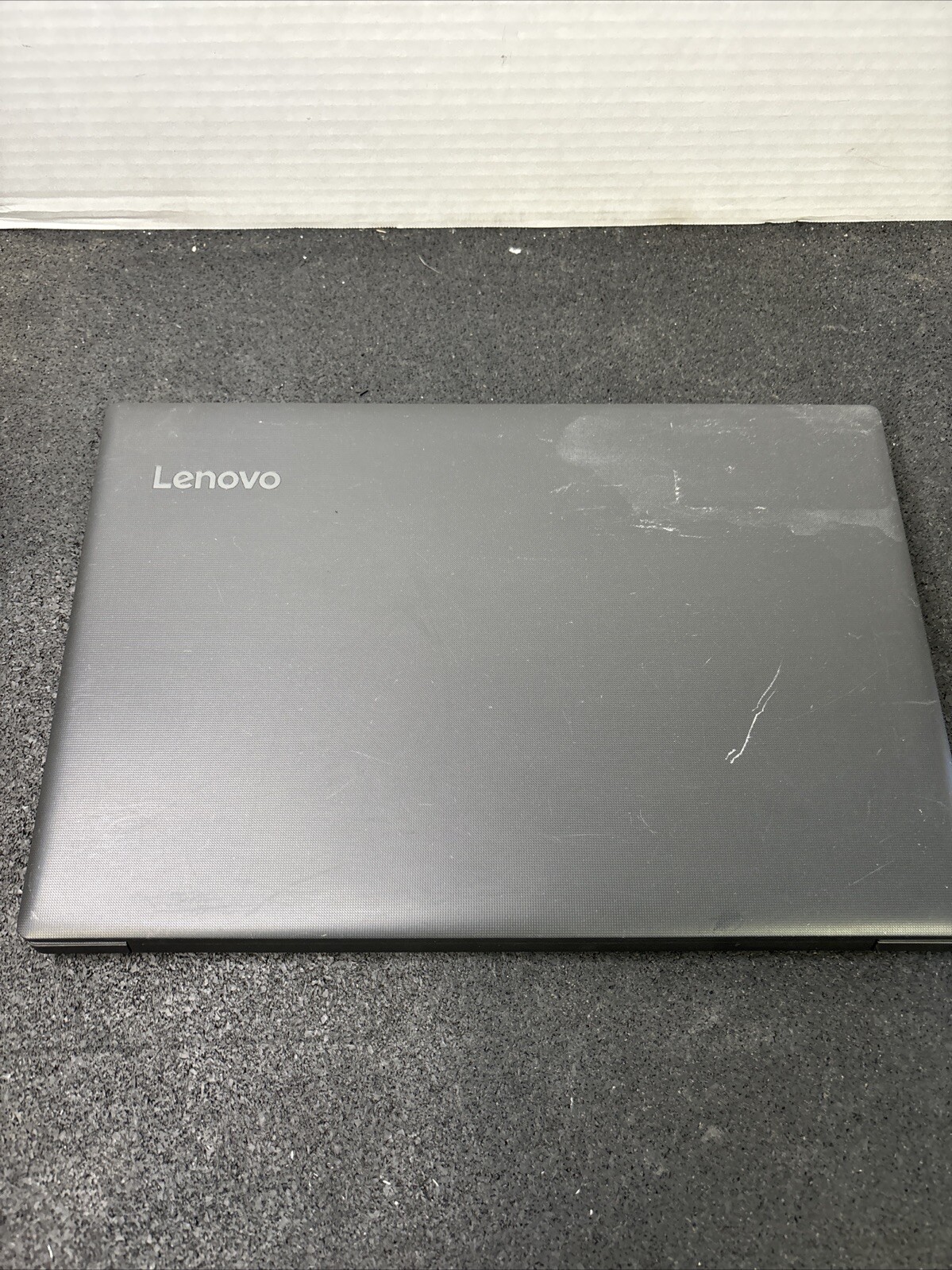 Lenovo IdeaPad 130-15AST Laptop AMD A6-9225 at 2.60Ghz 8GB RAM 250GB SSD