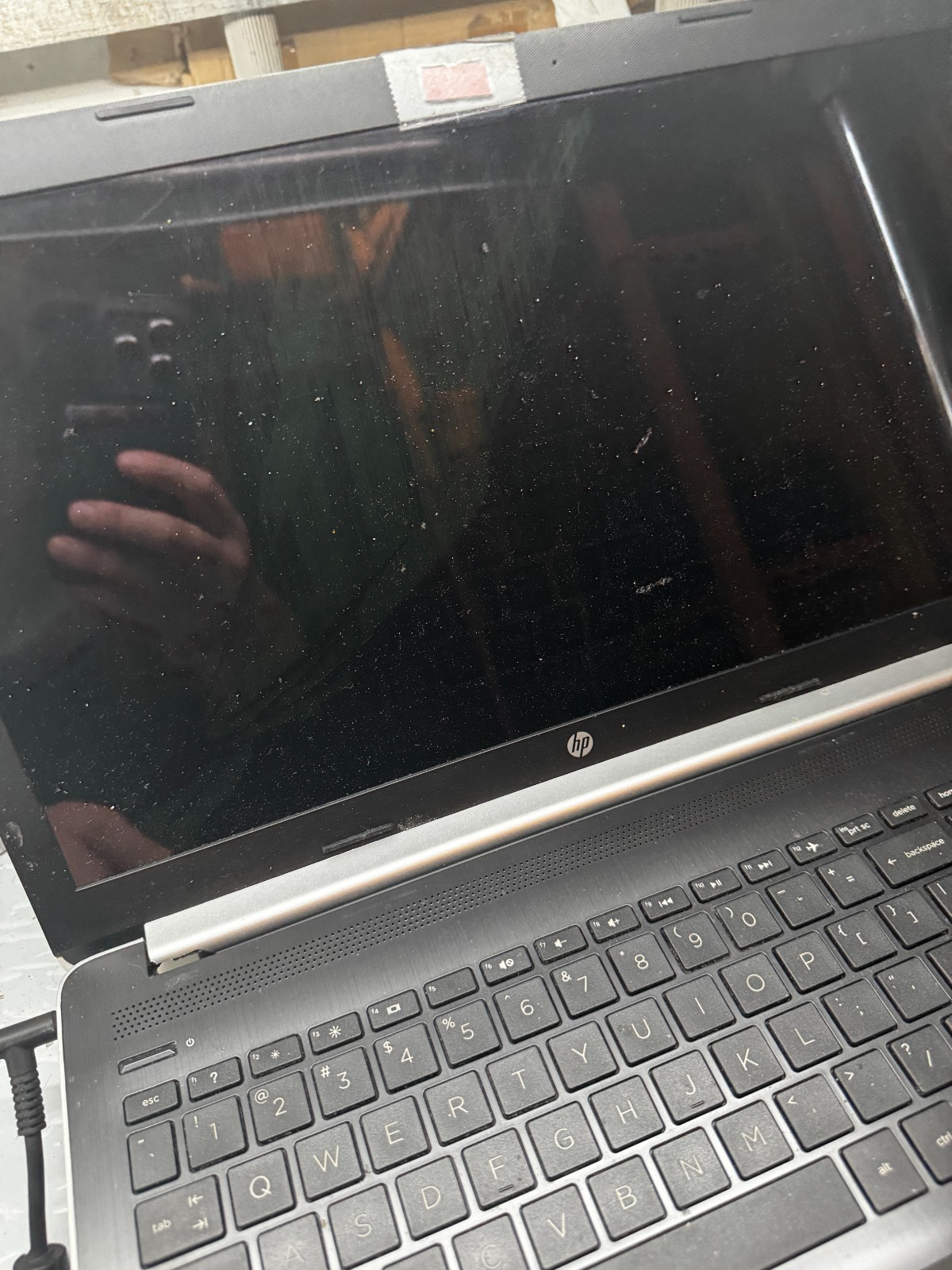 HP 15-da0014dx Intel Core i5 8th Gen Laptop for Parts/Repair #5765