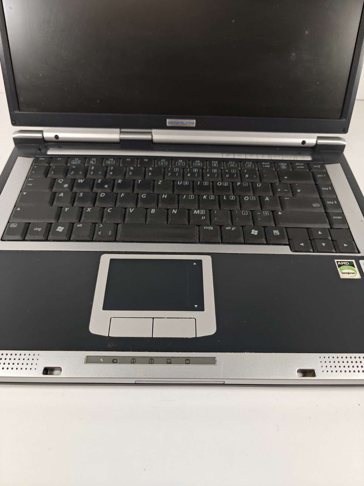 Dreamcom Vintage Laptop Mobile AMD Sempron 3000+1805MHz 480MB Ram No OS/HDD