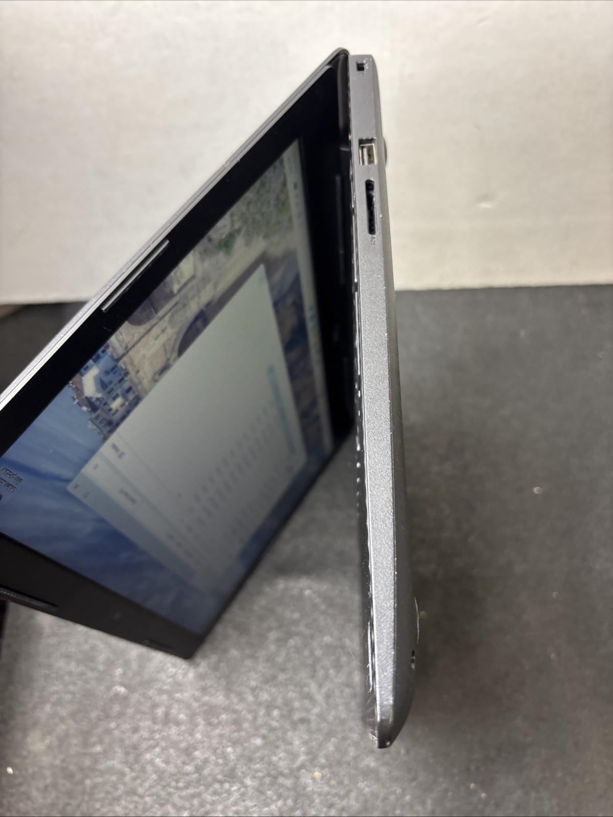 Dell Inspiron 3584 |15.4″| i3-7020U | 4GB Ram | 128GB SSD | WIN 11