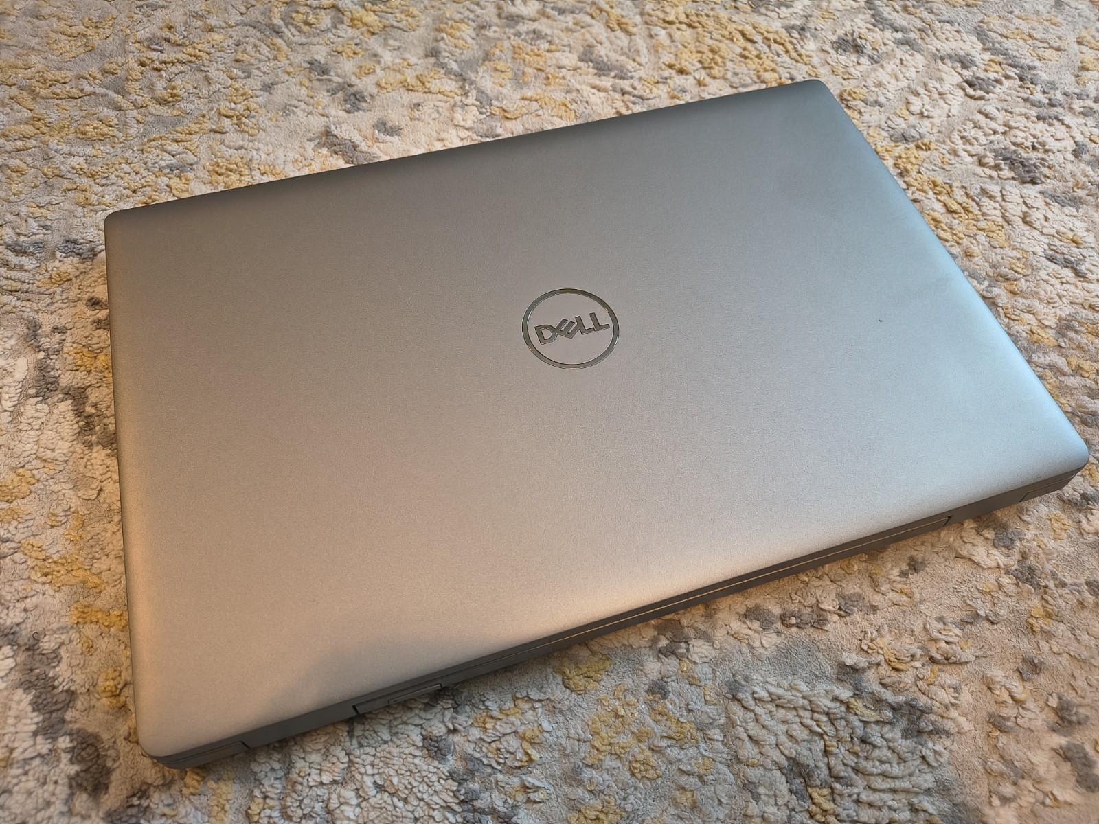 Dell Latitude 5530 15.6 i5-1235U 12th Gen 16GB 256GB SSD Win 11 Pro
