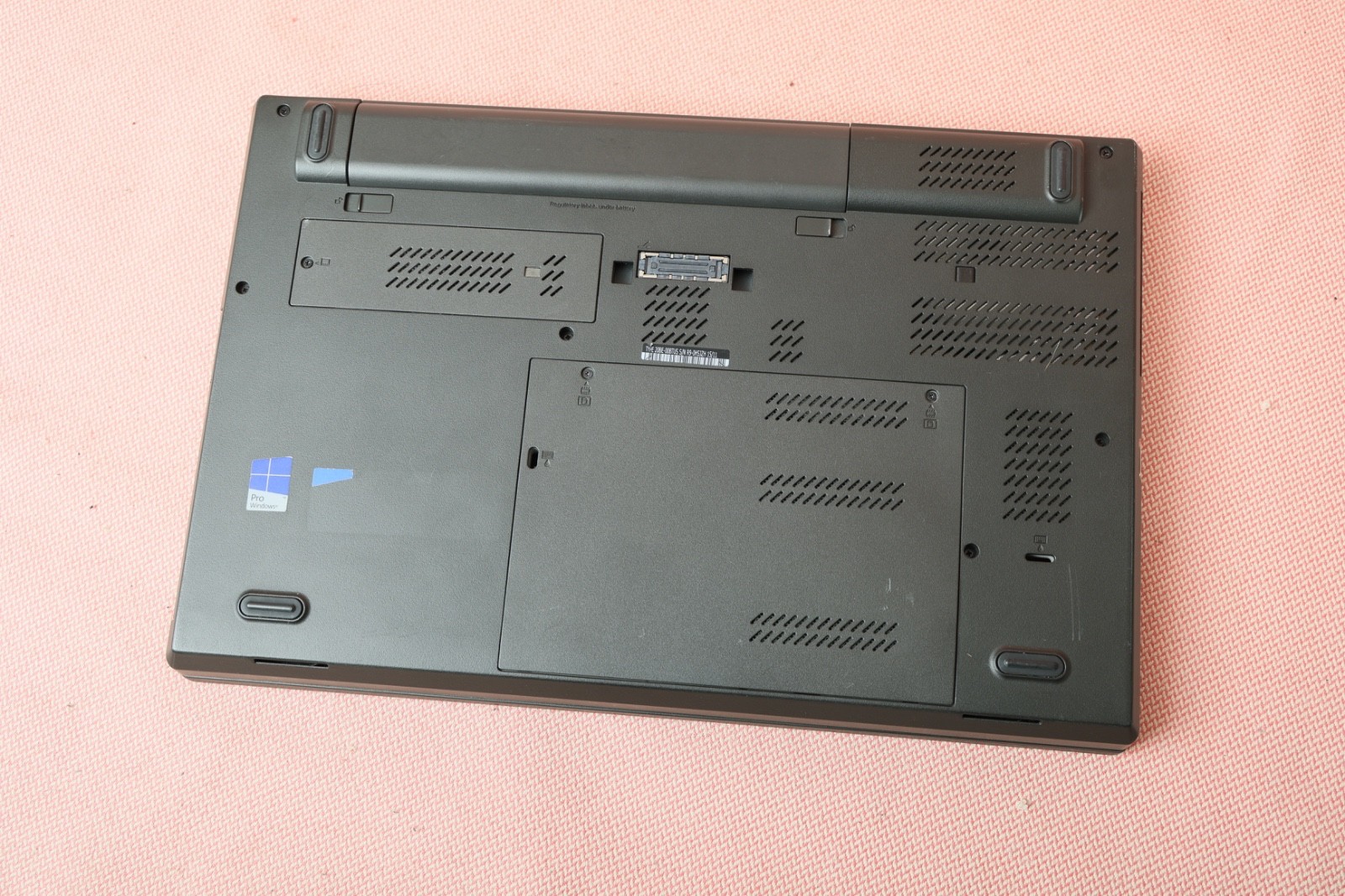 Lenovo ThinkPad T540p 15.6″ HD i5-4210M 4GB RAM No HDD No OS