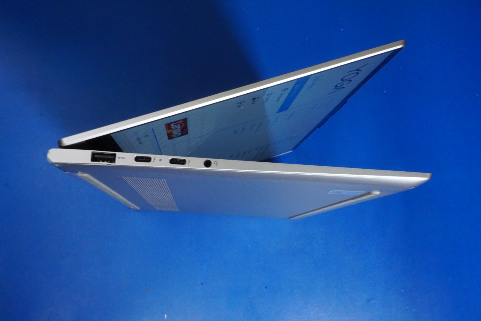 Lenovo Yoga 9 2-in-1 14ITL05 14″ i7-1195G7 2.9GHz 8GB RAM NO SSD/OS
