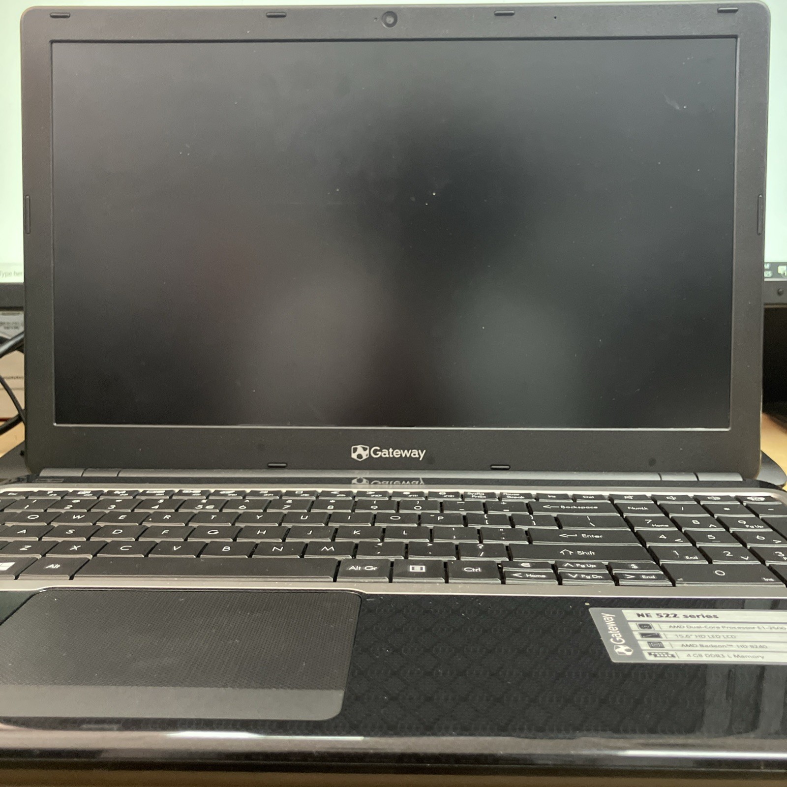 Gateway NE522 Series Laptop 15.6 AMD E1