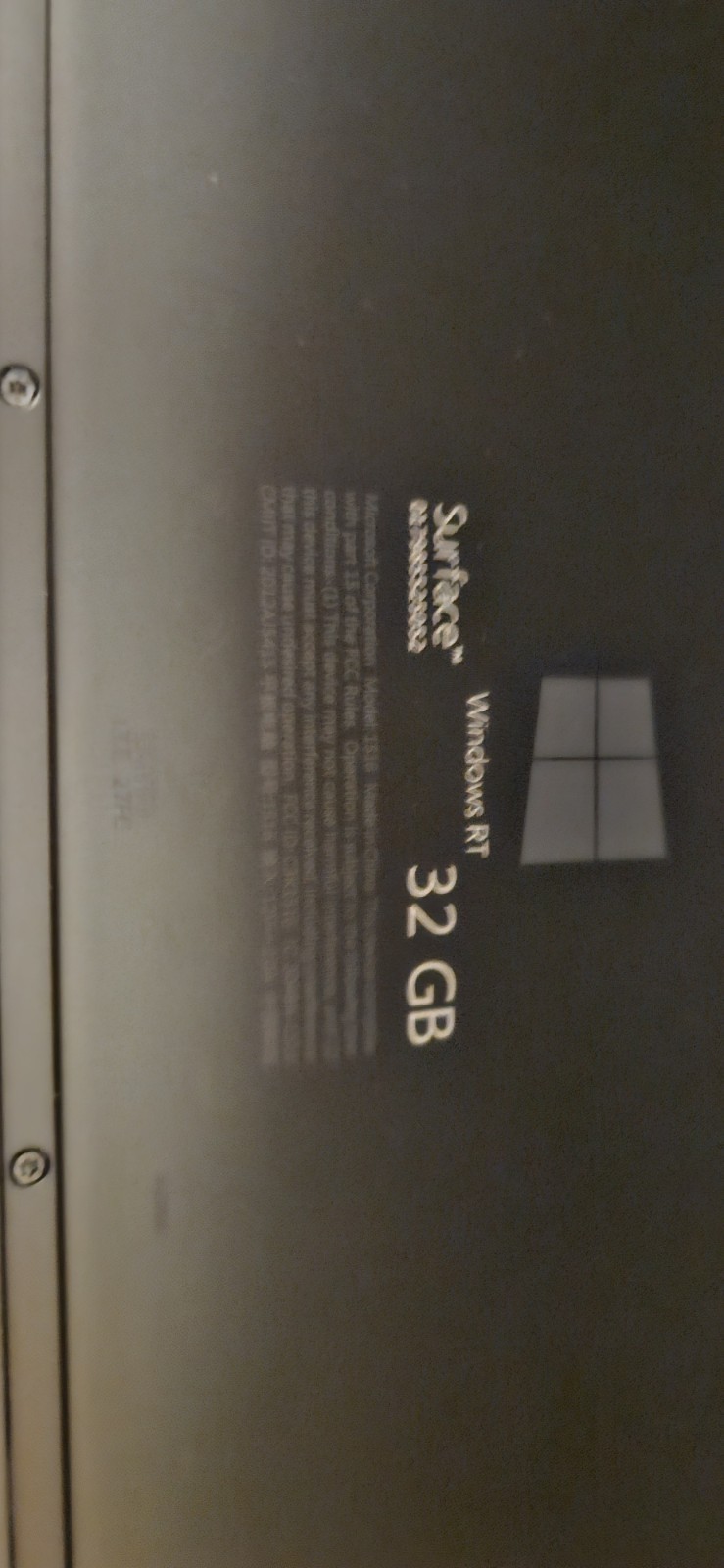 Microsoft Surface RT 1516 Tablet Tegra 3 1.30GHz 2 GB RAM 32 GB Win RT 8.1