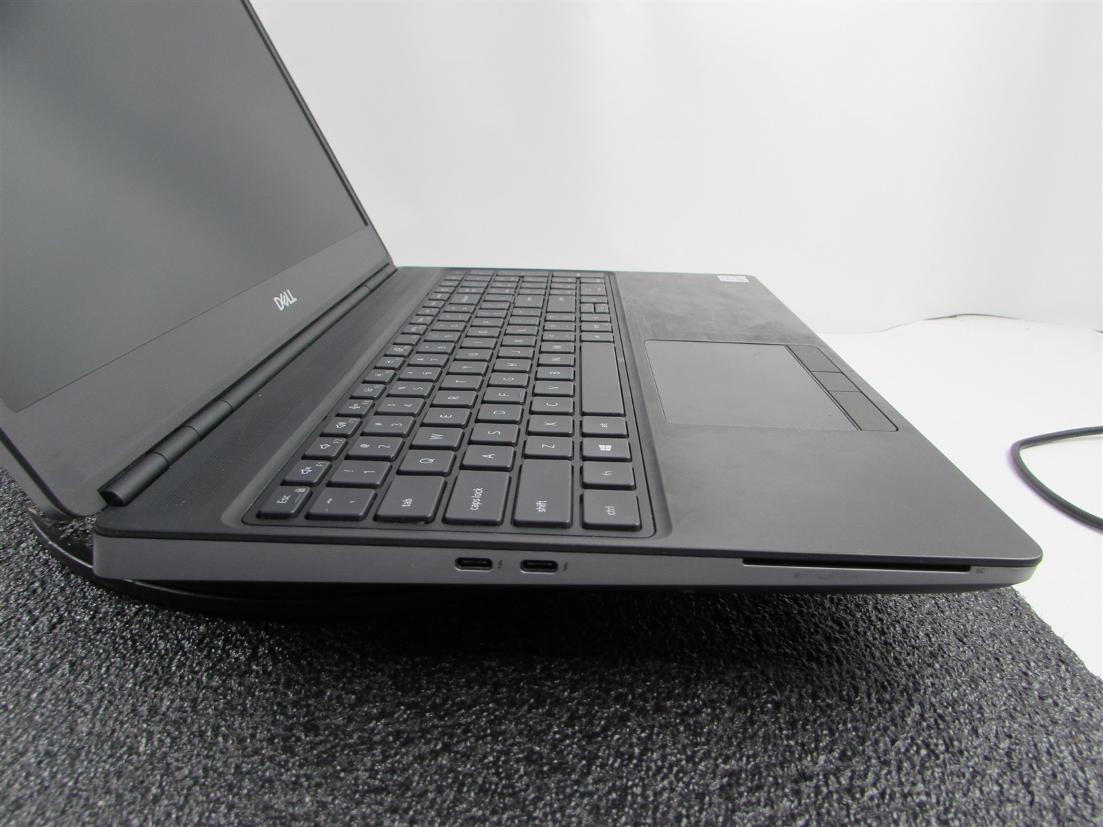 DELL PRECISION 7550 1FHD I7-10850H 1TB SSD 32GB RAM RTX3000 WIN 11 PRO NO BATT
