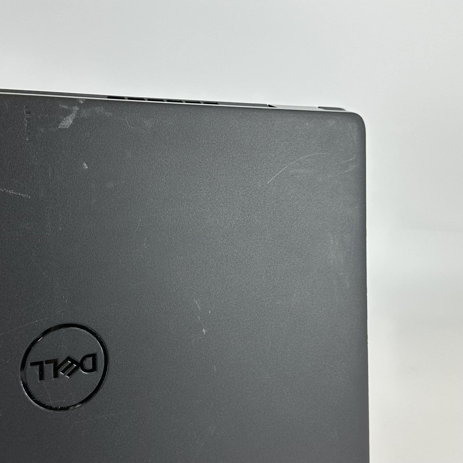 Dell Latitude 3510 15.6 Gray FHD i7-10510U 1.80GHz 16GB RAM 256GB SSD Good