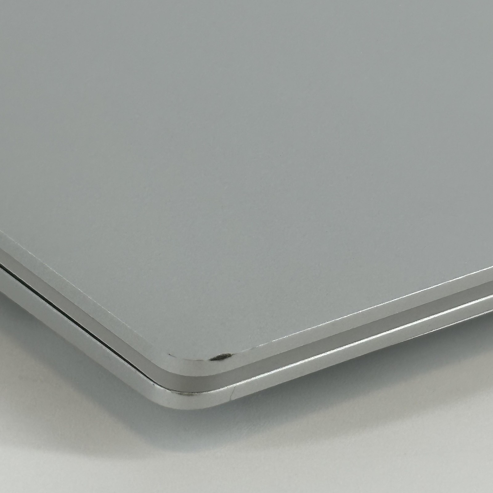 Dell XPS 13 Plus 9320 Gray FHD+ TOUCH 2.2 GHz i7-1360P 32GB 1TB SSD Very Good