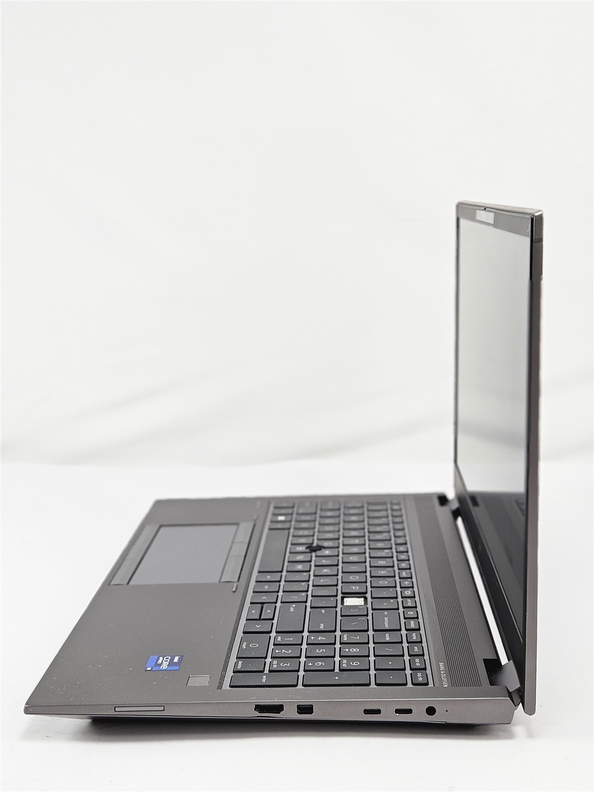 HP ZBook Fury 15 G8 Intel Core i9-11950H 32GB 1TB SSD 15.6″ RTX A4000