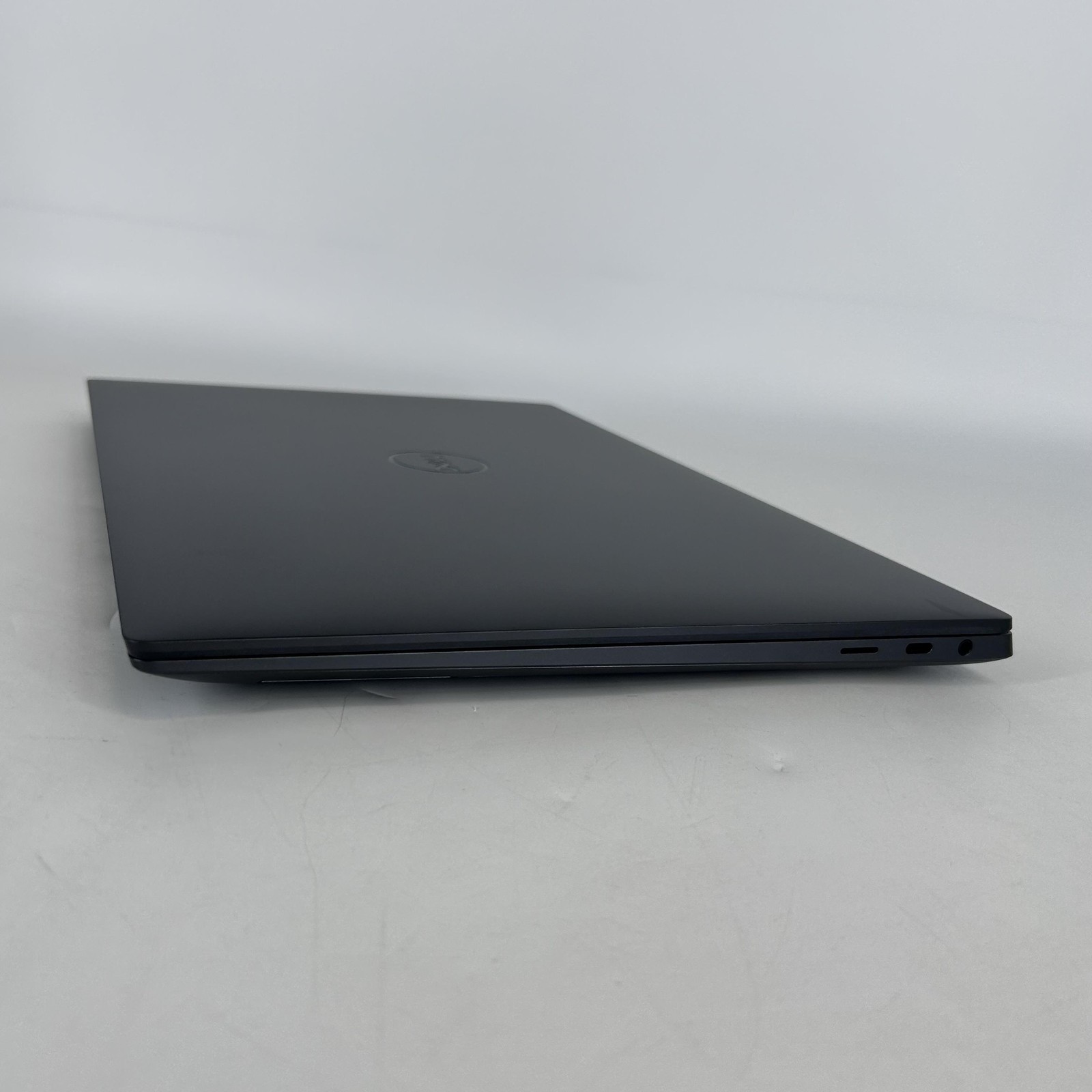 Dell XPS 16 9640 FHD+ 2.5GHz Ultra 9 185H 64GB 4TB SSD NVIDIA RTX 4060 Excellent