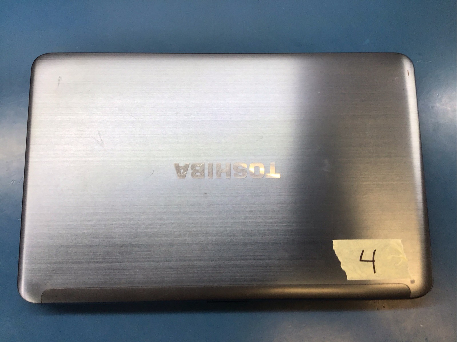Satellite S855-S5251 i5-2450M 8GB DDR3, No HDD No Battery
