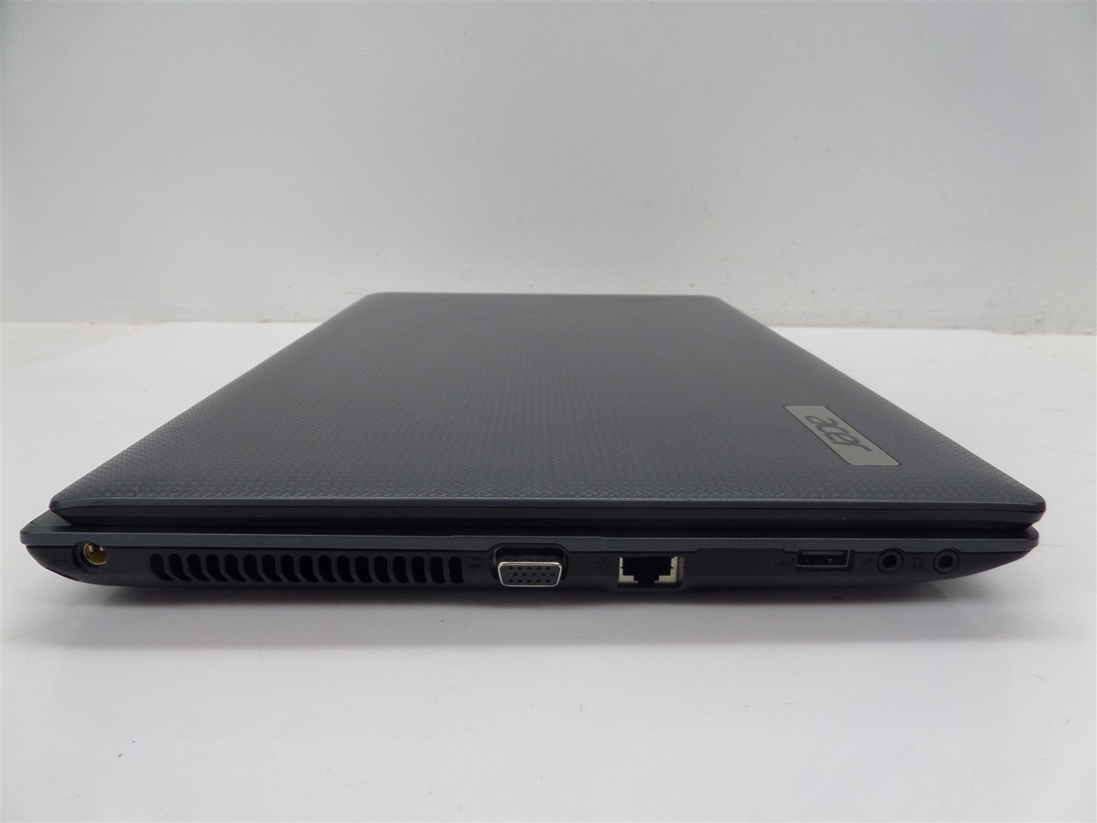 Acer Aspire 5733 PEW71 15.6″ i5-480M 2.67GHz CPU 4GB RAM – No HDD, Bad Batt.