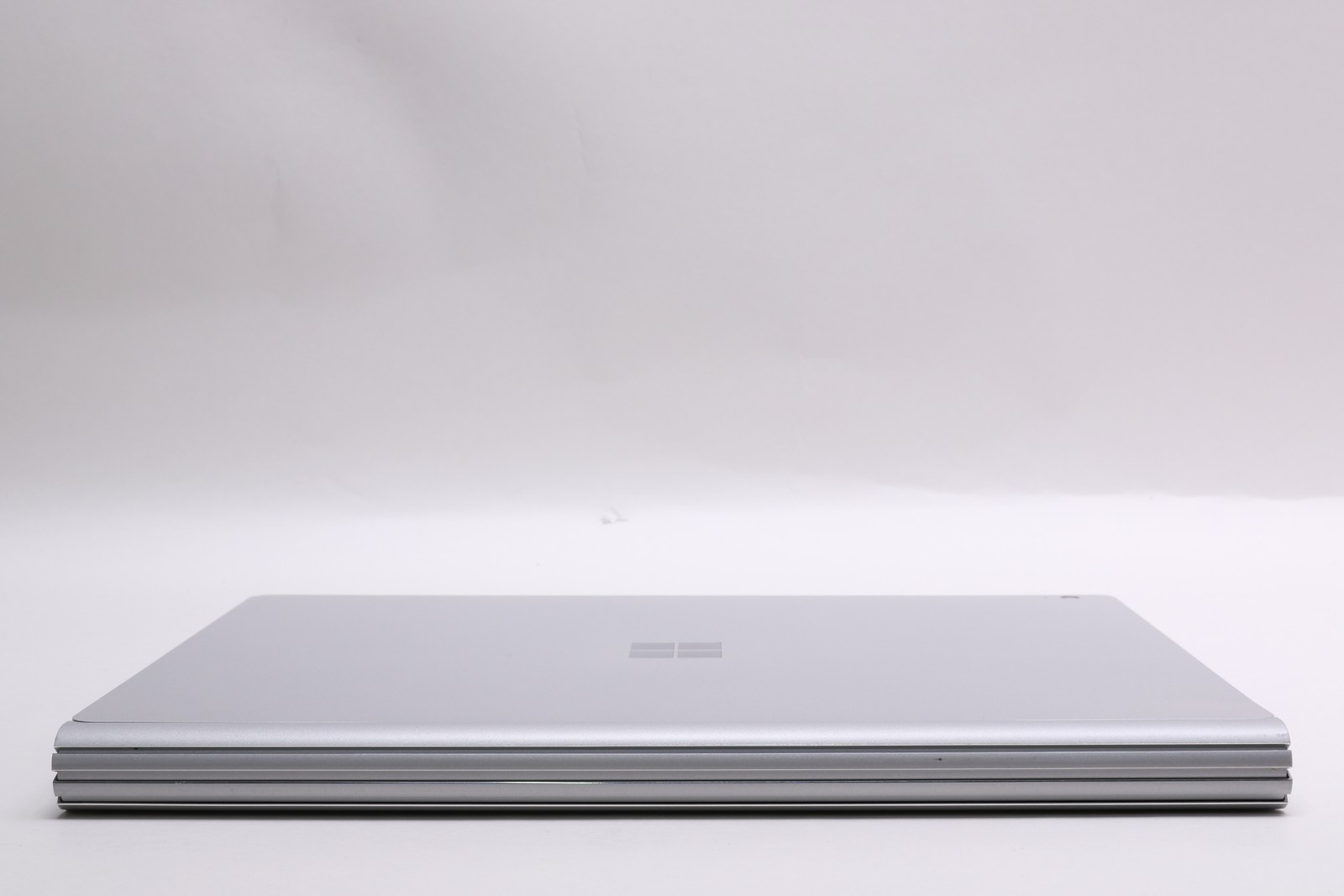 13.5″ Microsoft Surface Book 3, i5-1035G7, 8GB, 256GB SSD, Touchscreen