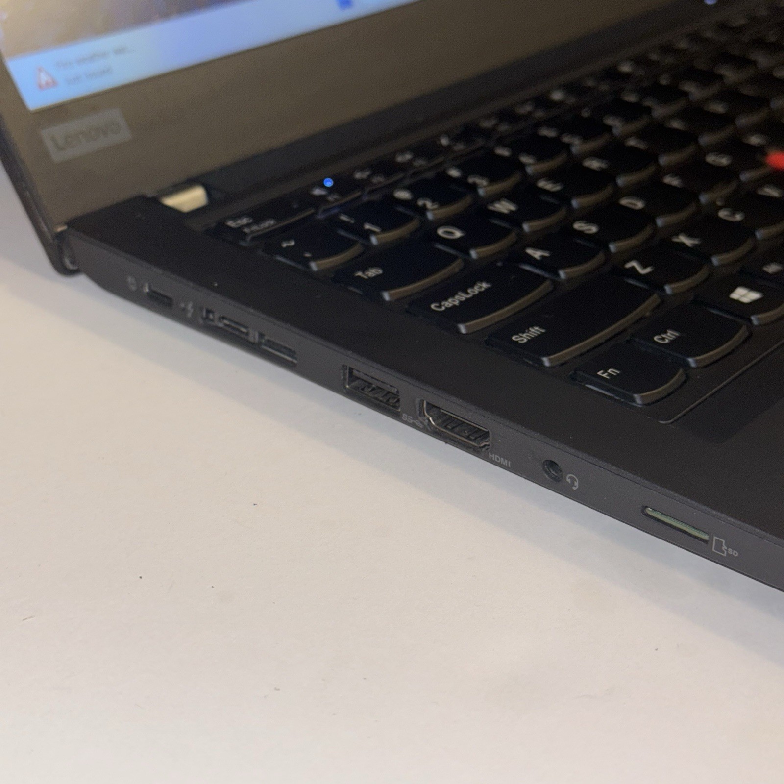 [B+ Grade] Lenovo ThinkPad T490 14″ Intel i7-8665U 16GB RAM 256GB SSD Win 11 Pro