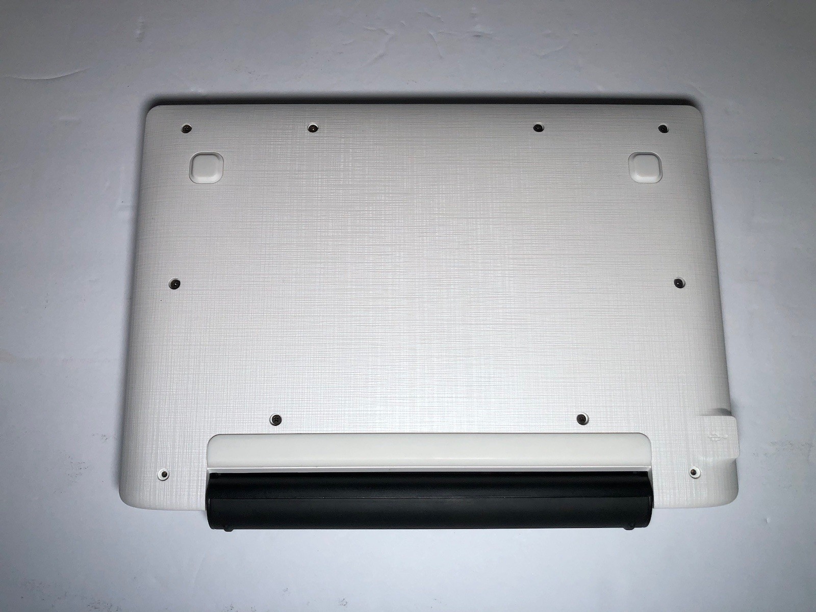 Acer Aspire Switch 10” White Notebook Laptop *FOR PARTS/REPAIR **Read