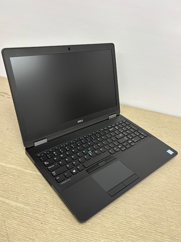 Dell Latitude E5570 15.6″ Backlit Wifi i5-6300U 8GB RAM 320GB HDD No OS Laptop