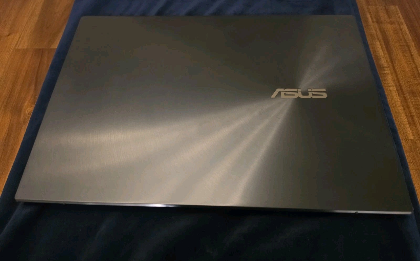 ASUS ZenBook Pro Duo (UX582) 15″ i7-10870H 16GB RAM 1TB SSD RTX 3070