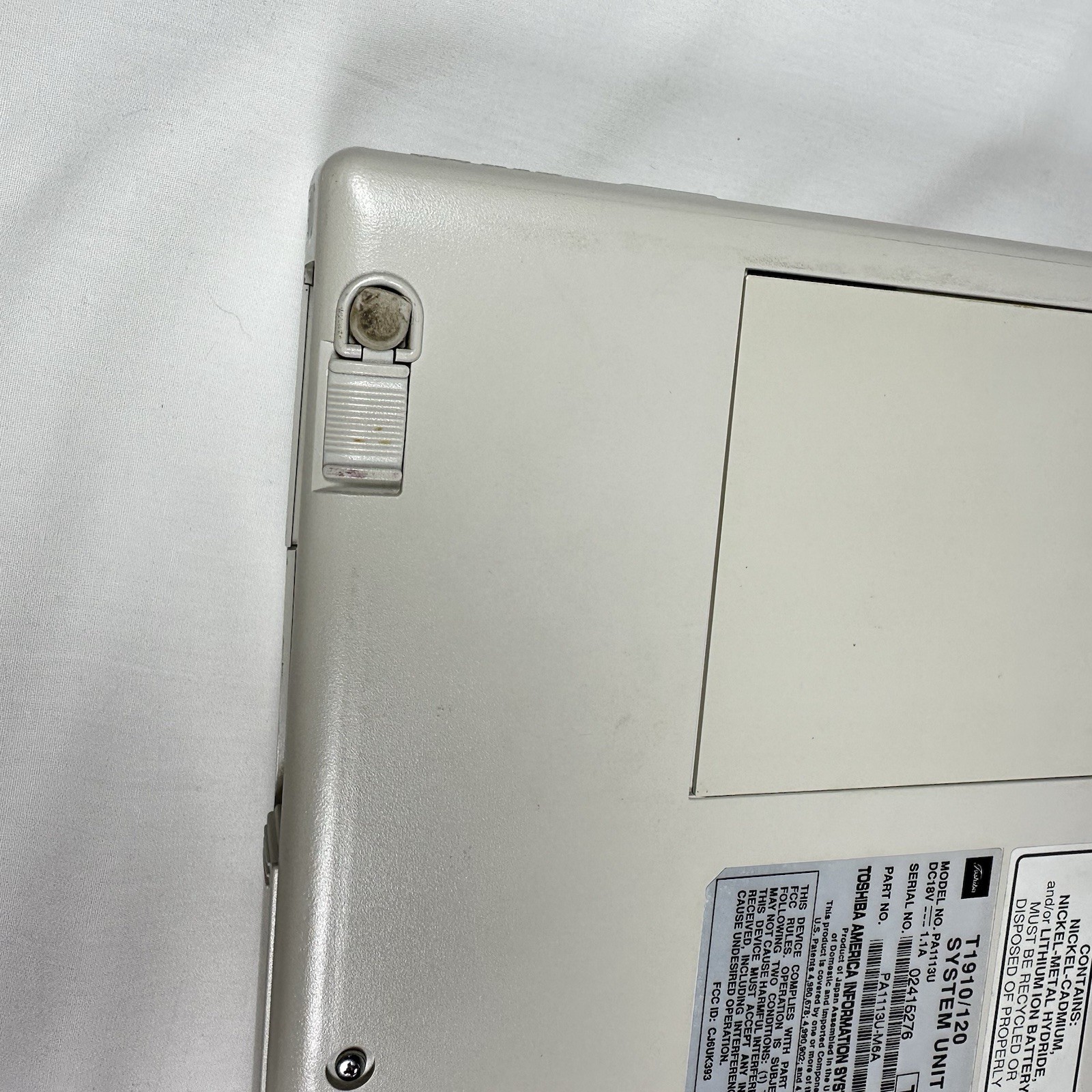 Toshiba Satellite T1910 Laptop Computer PA1113U Vintage UNTESTED – FOR PARTS!