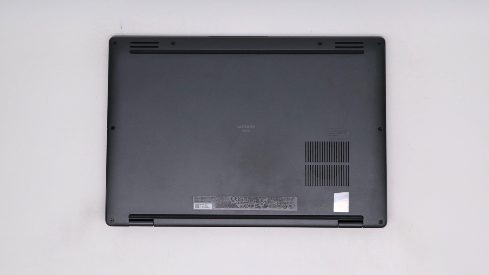 Dell Latitude 9430 14″ i7-1265u 32GB 1TB – Good