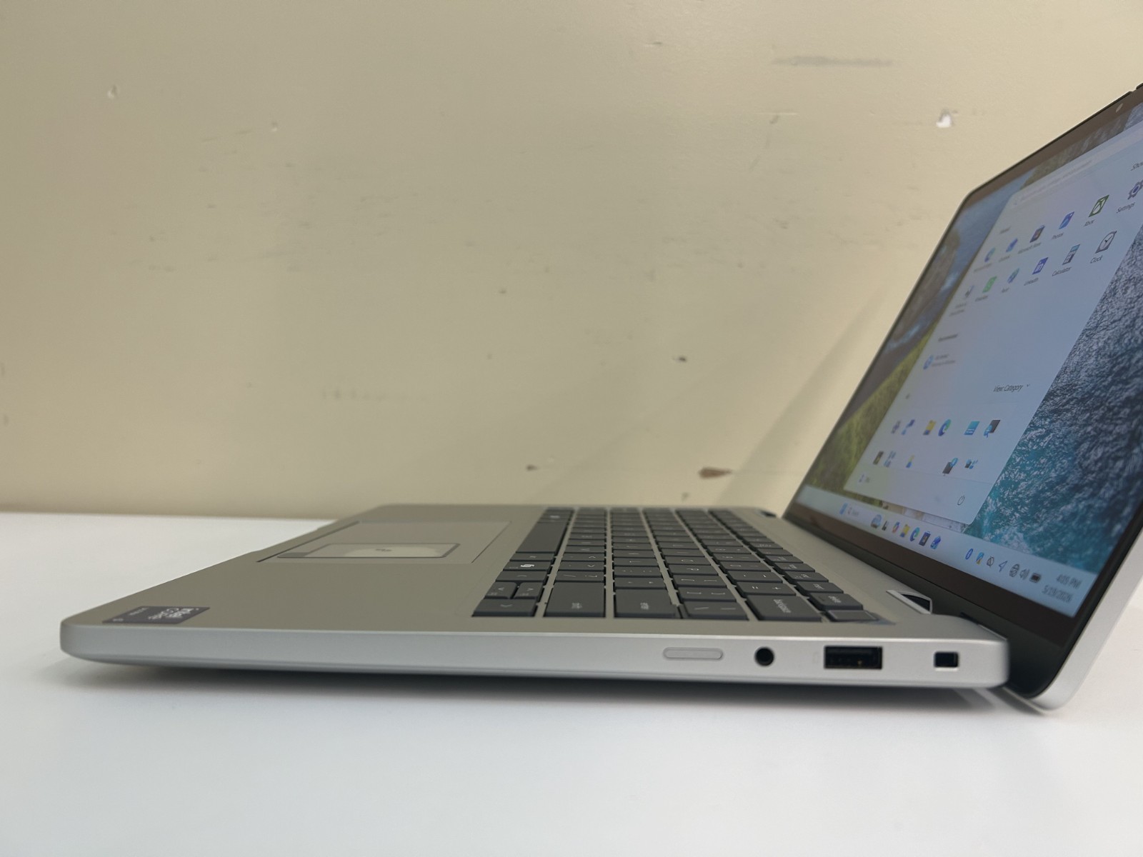 LAPTOP DELL Pro 14 Plus 2-in-1 PB14250 Touchscreen Ultra 5 235U 32GB RAM 512GB