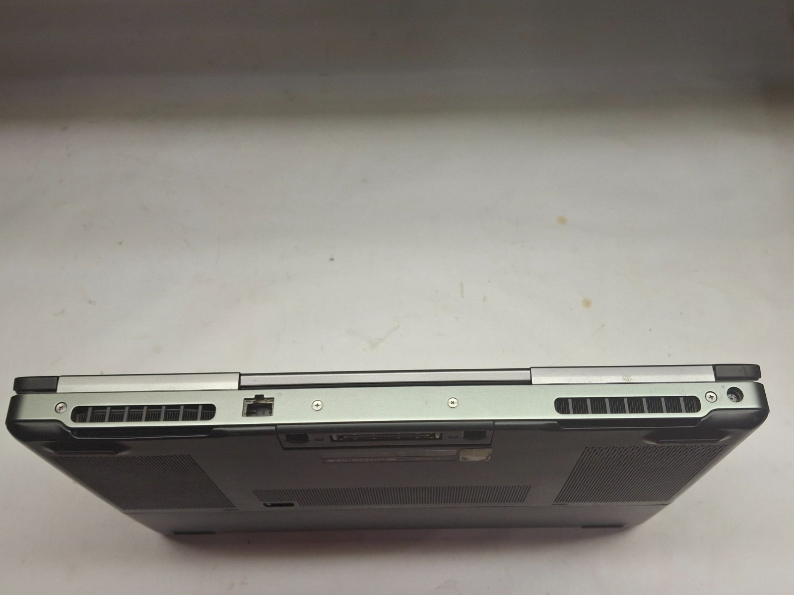 Dell Precision 7510 E3-1545M 840GB SSD 15.6″ Quadro M1000M Windows 10 Pro Laptop