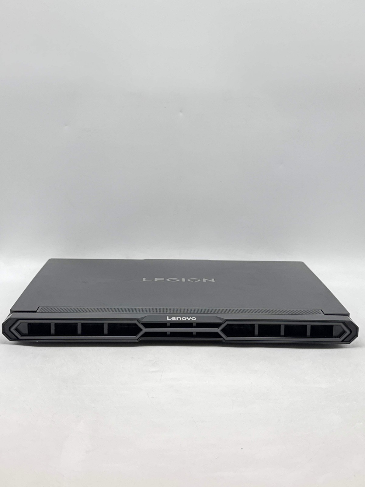 Lenovo Legion Pro 7 16IAX10H 16″ Ultra 9 275HX 64GB RAM 2TB SSD RTX 5080 16GB