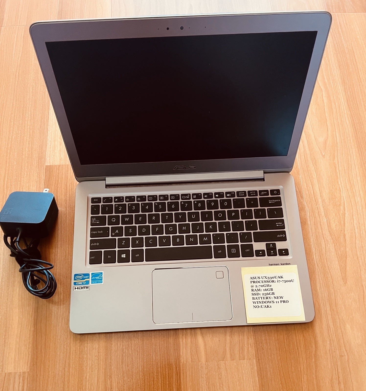 Asus UX330U(AK) , i7, 16 GB Ram, 256GB , Win 11 Pro, Zenbook Slime, New Battery