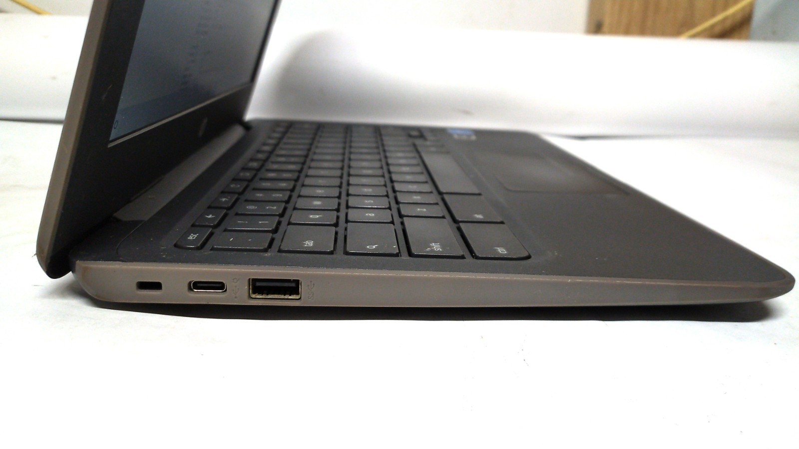 HP Chromebook 11 G7 EE 6QY25UT#ABA Celeron N4000 4GB 32GB