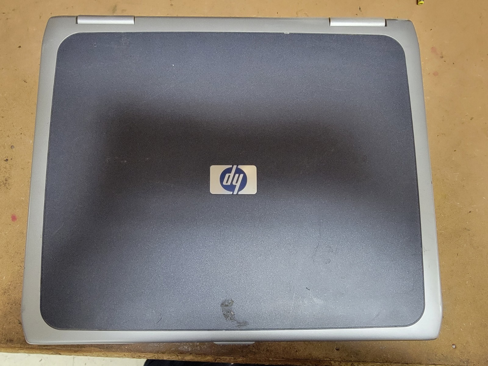 HP Pavilion ZE4400 AMD Athlon XP-M 2400+ 512MB NO Hard Drive or Battery