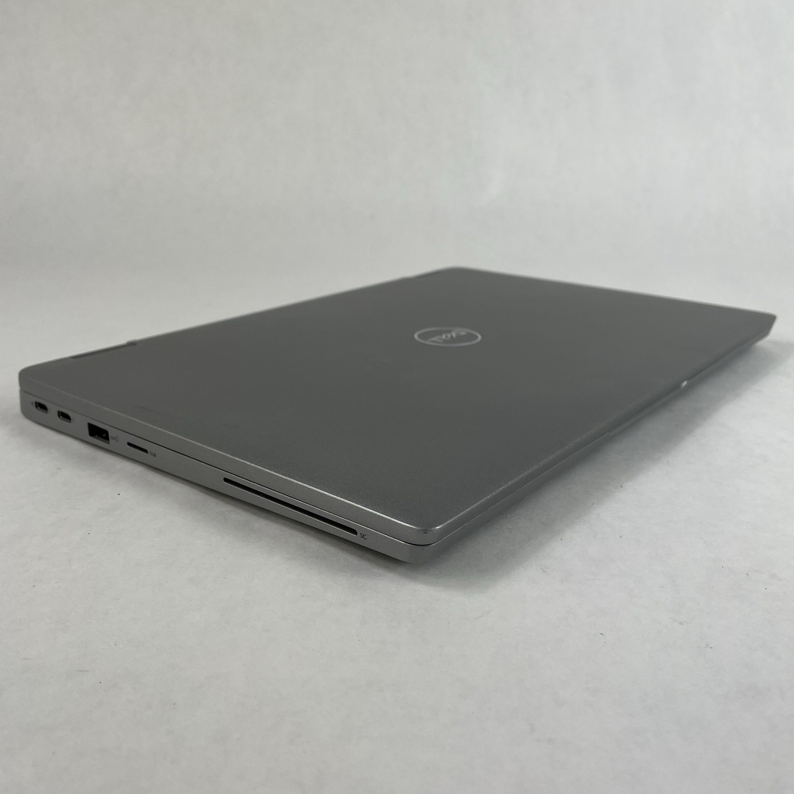 Dell Latitude 5330 13.3″ i5-1235U 3.76 GHz 16 GB RAM No SSD/OS/AC