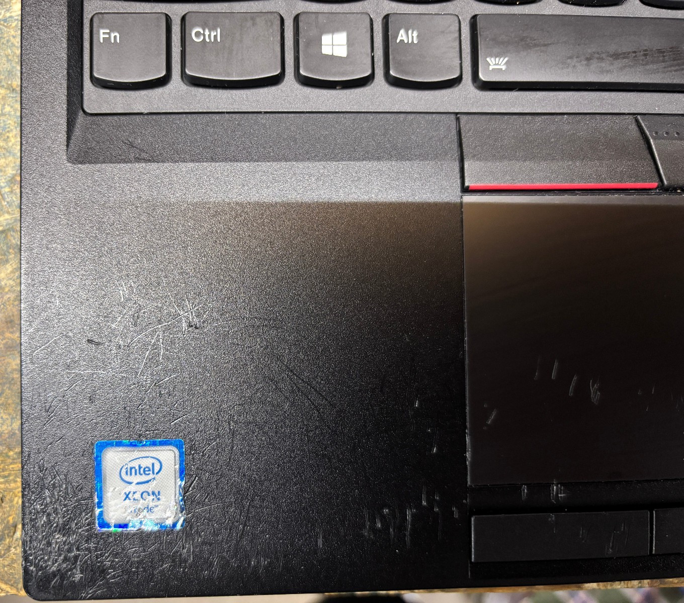 Lenovo ThinkPad P52 15.6″ Intel Xeon E-2176M 16GB 512GB SSD NVIDIA P2000