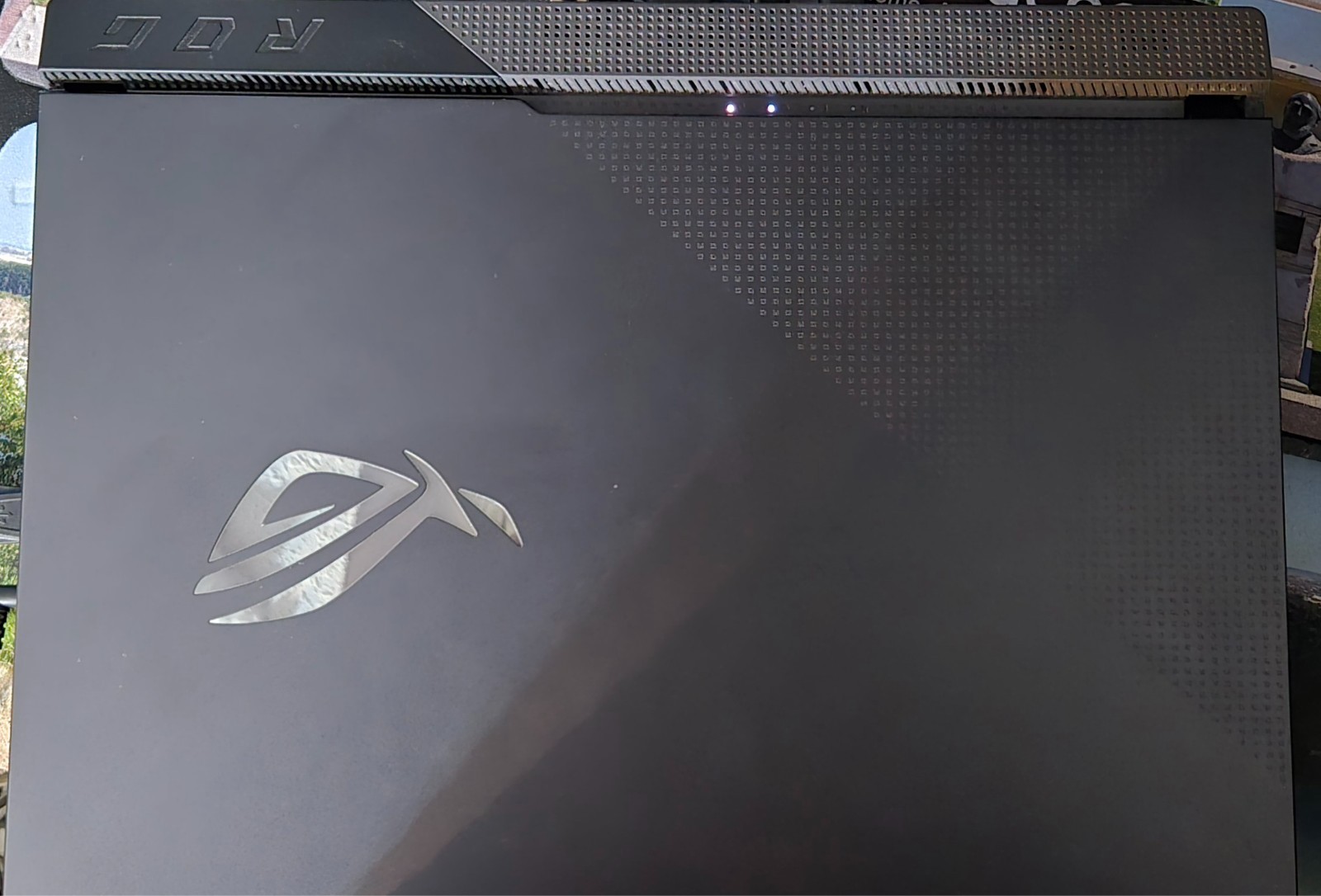 Asus Rog G513IC laptop + tripla monitor