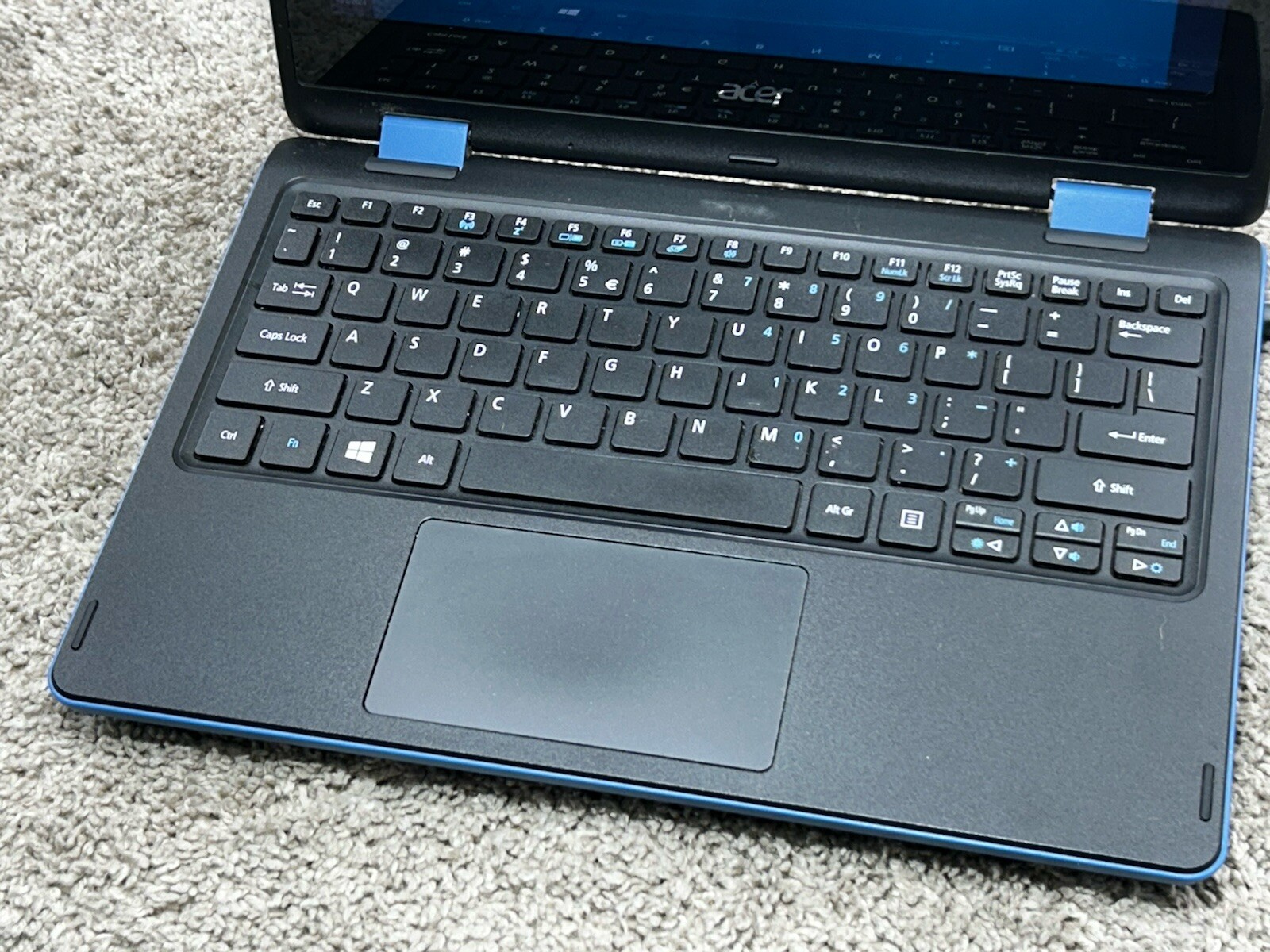 Acer Aspire R3-131T 25GB HDD 4GB RAM Celeron N3160 Win 10Home 465211