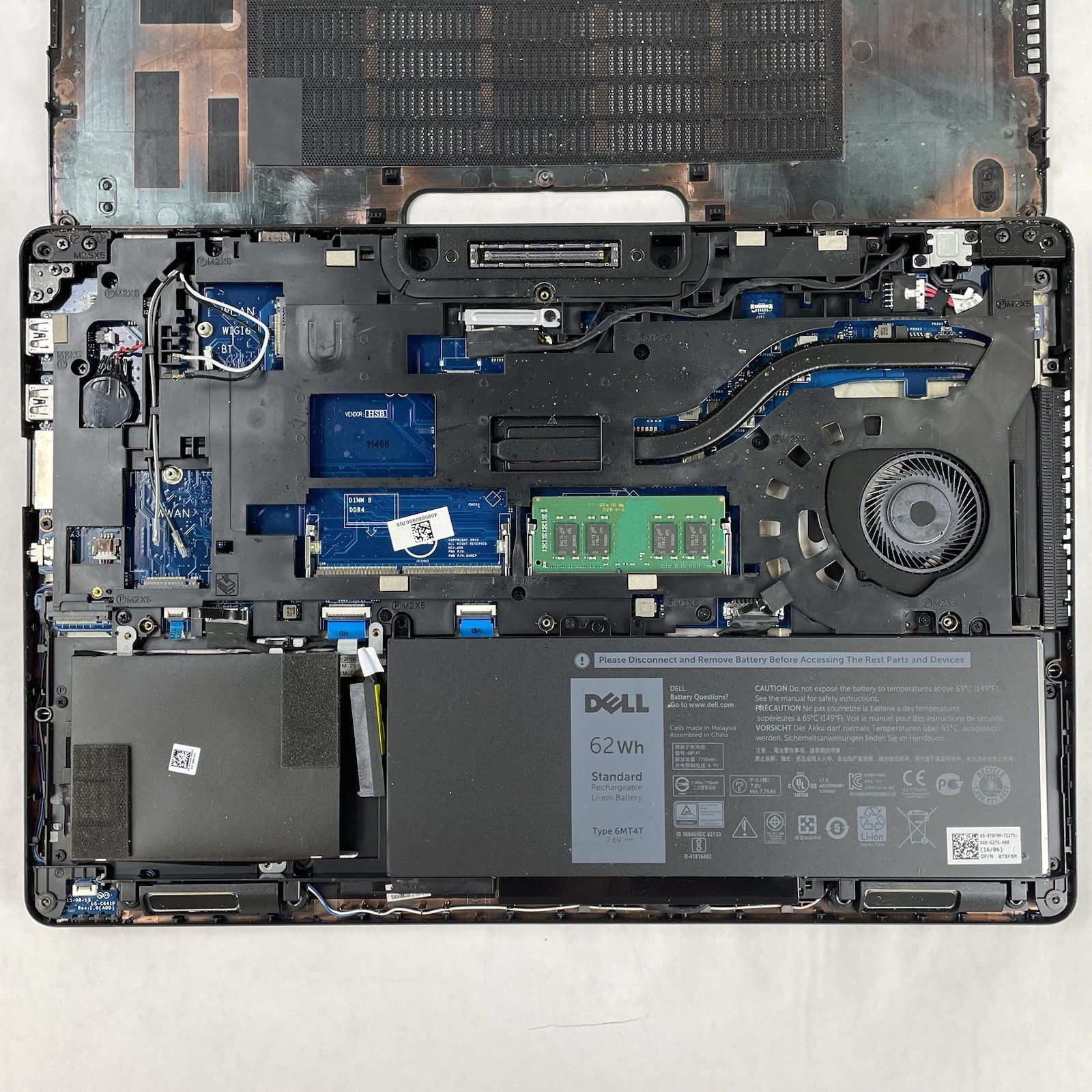 Dell Latitude E5570 15.6″ i5-6300U 2.40 GHz 8 GB RAM No SSD No OS No AC