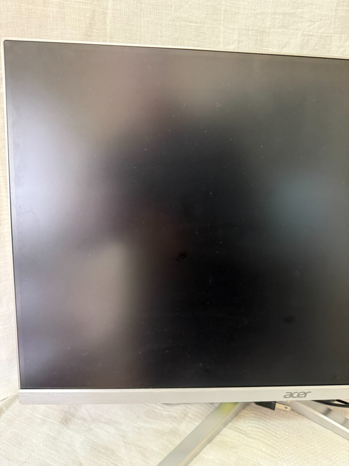 Acer Aspire C24-865 series 21″ Intel Core 8th Gen All in One-Silver Monitor